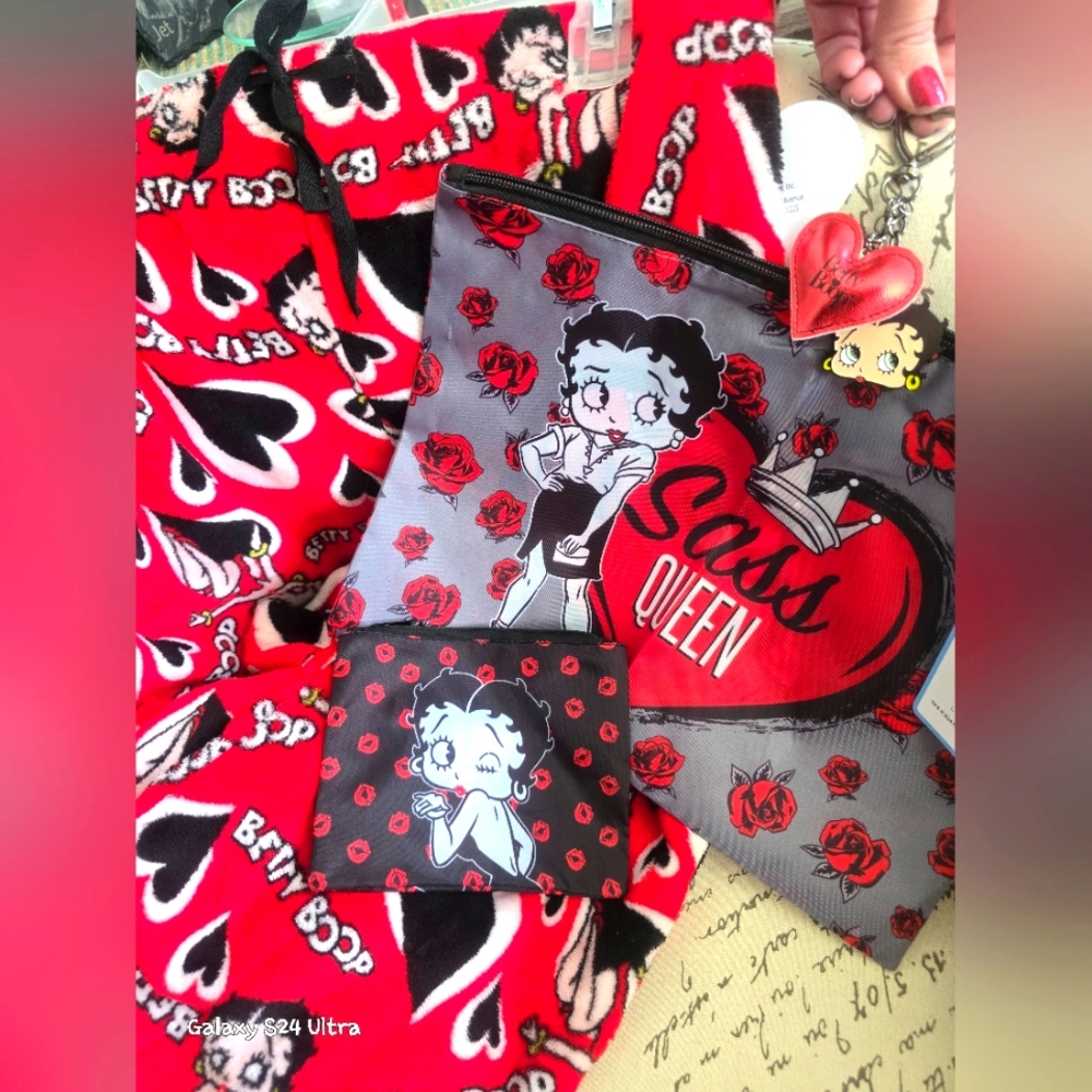 Betty Boop 5 piece set: 1 Lg Pouch, 1 Sm Pouch, 1 Charm, Lg pants, sm shirt NWT
